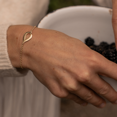Gold Buíochas go deo single bracelet